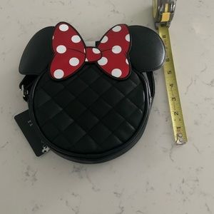 NWT Adorable Mini Mouse cross body bag